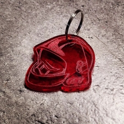 Brelok "hełm"  ok 6 cm x 5,5 cm